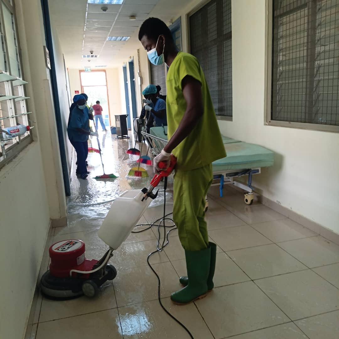 Professional clinical cleaning in a healthcare facility